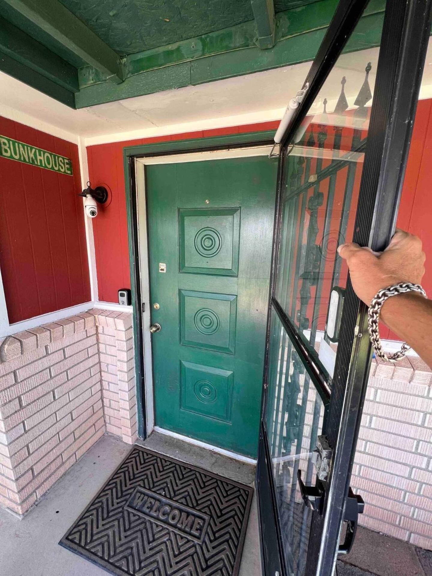 Hole In The Wall Getaway - Usa Mexico Border Bed And Breakfast Columbus 外观 照片