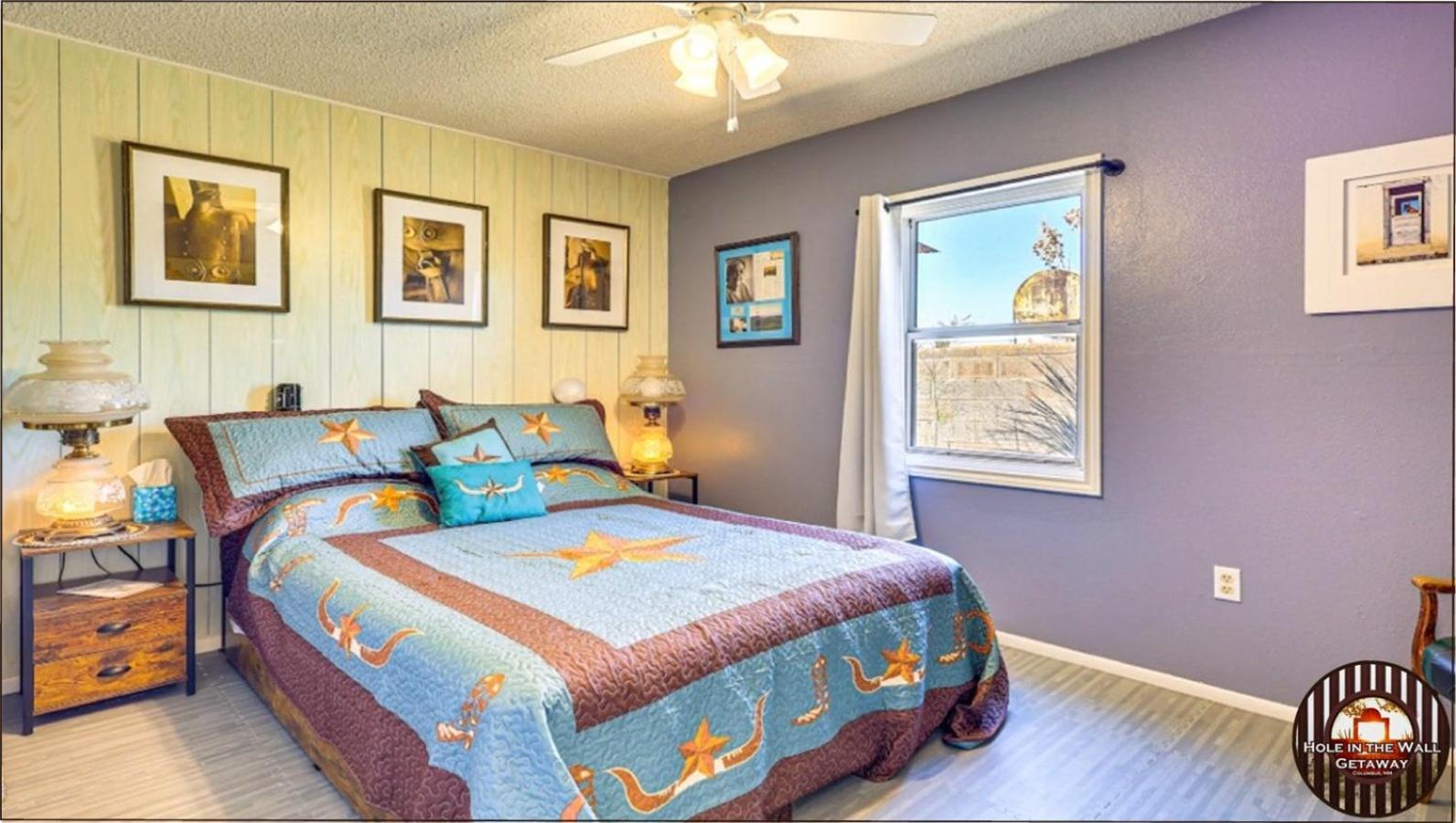 Hole In The Wall Getaway - Usa Mexico Border Bed And Breakfast Columbus 外观 照片